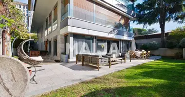 Casa 5 habitaciones en 27 Welldone, Turquía