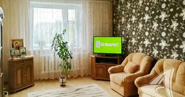 Apartamento 3 habitaciones en Muchaviecki sielski Saviet, Belarús