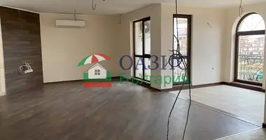 Apartamento 4 habitaciones en Ravda, Bulgaria