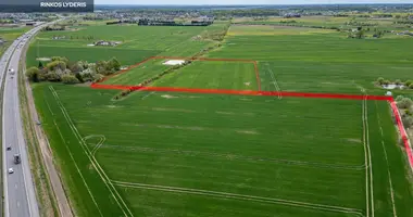Plot of land in Kampiskiai, Lithuania
