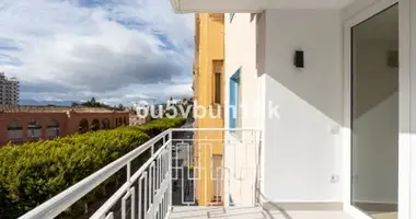 Apartamento 3 habitaciones en Dos Hermanas, Španjolska