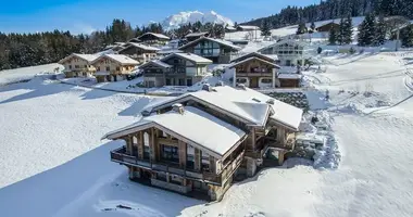 Chalet 7 bedrooms in Megeve, France