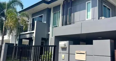 Дом 3 спальни в Huai Yai, Таиланд