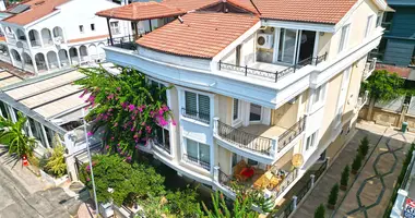 Duplex 4 chambres dans Muratpasa, Turquie