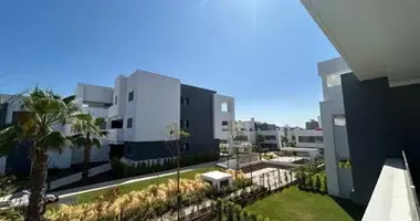 Apartamento 3 habitaciones en Estepona, Španjolska