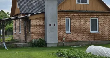 Casa en Nieharelaje, Belarús