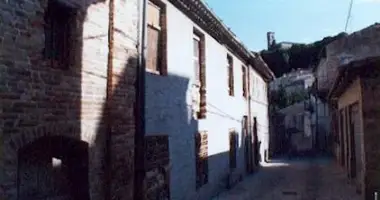 Casa 11 habitaciones en Terni, Italia