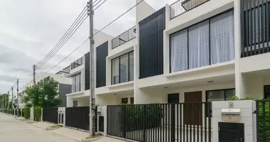Townhouse 2 bedrooms in Choeng Thale, Thailand
