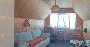 Dom w Pierasadski sielski Saviet, Białoruś