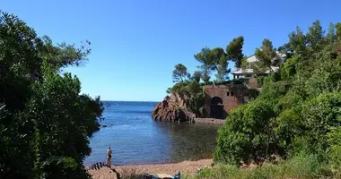 Villa de tres dormitorios en Francia
