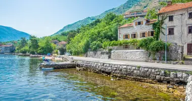 Nieruchomości inwestycyjne 168 m² w Kotor, Czarnogóra