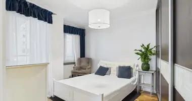 Wohnung 3 zimmer in Warschau, Polen