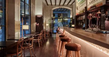 Restaurant 496 m² in Barcelona, Spain