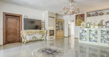 Casa 6 habitaciones en Lomianki, Polonia