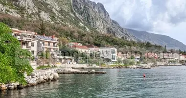 Villa en Dobrota, Montenegro