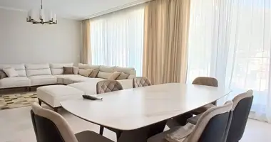 Wohnung in Becici, Montenegro