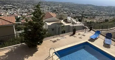 6 bedroom house in Peyia, Cyprus