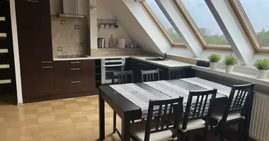 Квартира 3 комнаты в Варшава, Польша