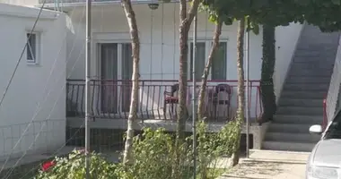 Mieszkanie 3 pokoi w Igalo, Czarnogóra