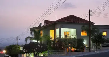 Mieszkanie 5 pokojów w Limassol, Cypr