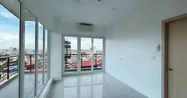 Condo 1 chambre dans Sangkat Boeng Tumpun 1, Cambodge