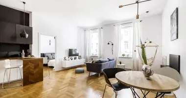 Mieszkanie 2 pokoi w Warszawa, Polska