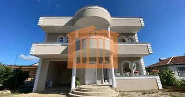Дом 6 комнат в Албания