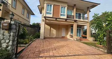 Maison 3 chambres dans Nong Pla Lai, Thaïlande