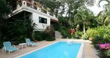 Villa 3 bedrooms in Rawai, Thailand
