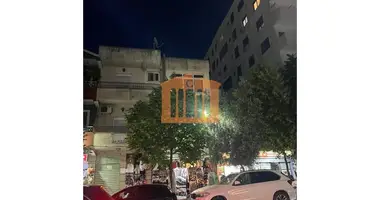 Casa 8 habitaciones en Bashkia Durres, Albania