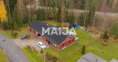 Haus 3 zimmer in Laukaa, Finnland