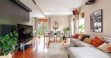 Wohnung 4 zimmer in Warschau, Polen