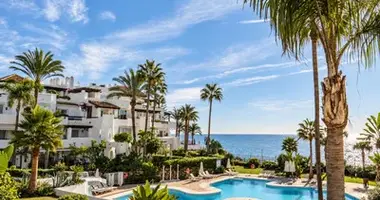 Apartamento 4 habitaciones en Marbella, Španjolska