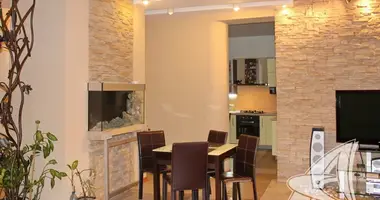 Apartamento 3 habitaciones en Muchaviecki sielski Saviet, Belarús