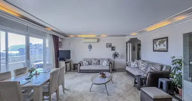 Mieszkanie 4 pokoi w Oba, Turcja