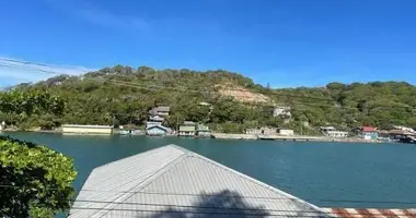 Dom w Calabash Bight, Honduras