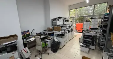 Conference hall 77 m² in Tirana Municipality, Albania