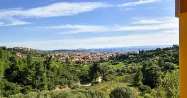 5 bedroom house in Nikiti, Greece