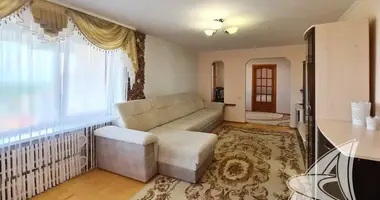 Apartamento 2 habitaciones en Muchaviecki sielski Saviet, Belarús