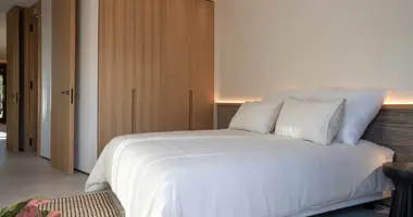 Mieszkanie 4 pokoi w Estepona, Hiszpania
