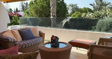 Mieszkanie 6 pokojów w Limassol, Cypr