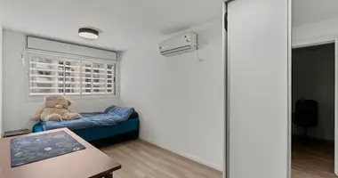 Apartamento 7 habitaciones en Rishon LeZion, Israel