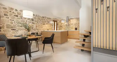 Villa 3 chambres dans Skaljari, Monténégro