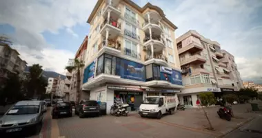 Commercial 3 rooms in Alanya, Turkey
