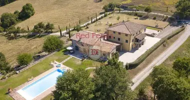 Коммерческое помещение 982 м² в Poppi, Италия