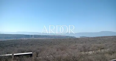 Terrain dans Smrika, Croatie