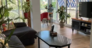 2 bedroom apartment in Alicante, Spain