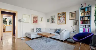 Квартира 3 комнаты в Варшава, Польша