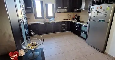 4 bedroom house in Oroklini, Cyprus
