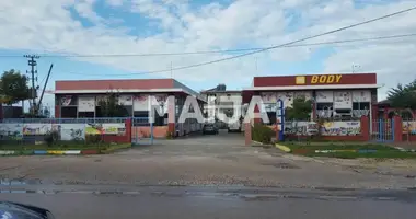 Büro 670 m² in Bashkia Shijak, Albanien